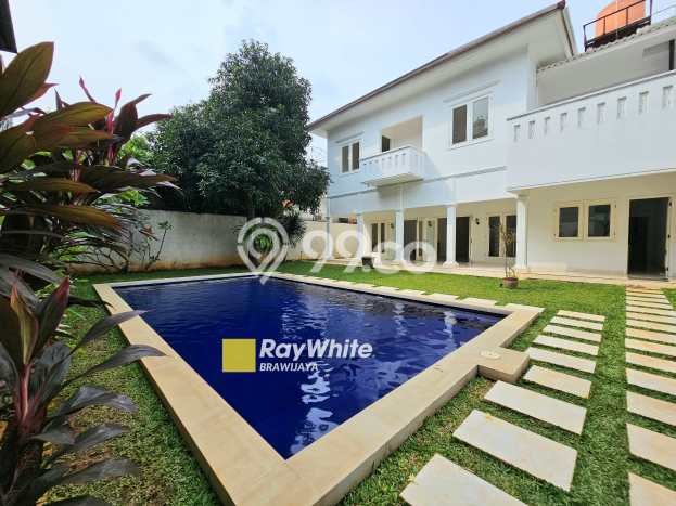 BEST CHOICE! Rumah di Cilandak, LT 673m2m² Bangunan 397m2m² BEST CHOICE! Rumah di Cilandak, LT 673m2m² Bangunan 397m2m²