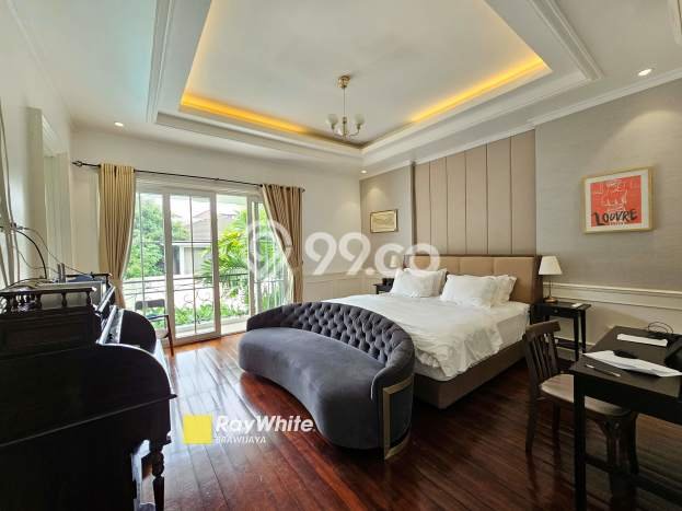 Rumah Mewah LB 350m2 Siap Pakai Desain Elegan di Pejaten, Jakarta Selatan Rumah Mewah LB 350m2 Siap Pakai Desain Elegan di Pejaten, Jakarta Selatan