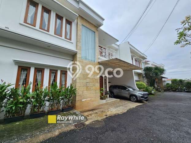 Ready to Use! Premium House LT 124m2 Desain Elegan di Kebagusan Ready to Use! Premium House LT 124m2 Desain Elegan di Kebagusan