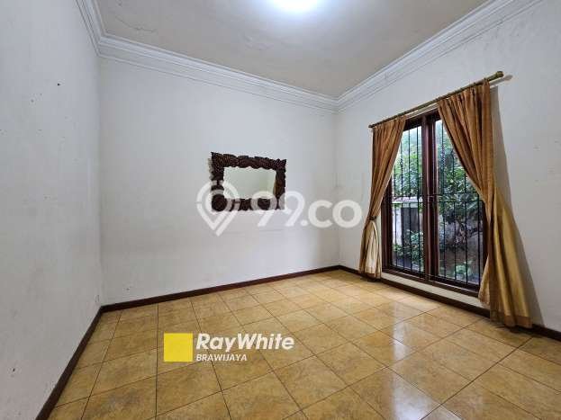 Jual Segera Rumah Terawat di Kawasan Lebak Bulus, Jakarta Selatan Jual Segera Rumah Terawat di Kawasan Lebak Bulus, Jakarta Selatan