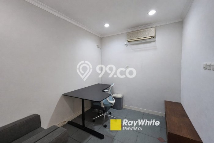 Siap Huni Rumah Mewah 3 Kamar di Kebayoran Baru Dekat ke Mana Saja Siap Huni Rumah Mewah 3 Kamar di Kebayoran Baru Dekat ke Mana Saja