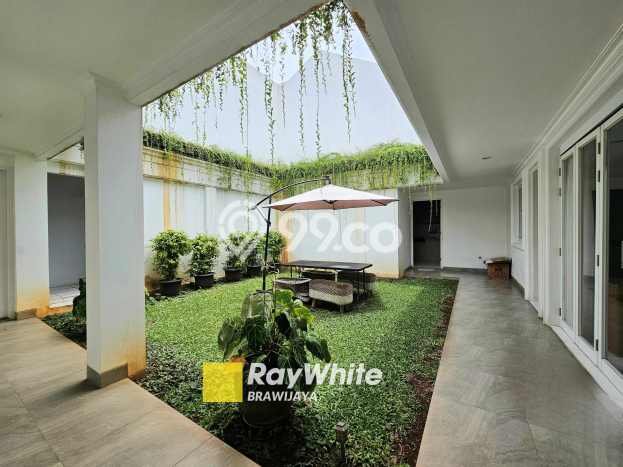 PRIME PROPERTY! Rumah area Kebayoran Baru, 3 KT, Lingkungan Premium, Luas 400m² Bangunan 250m² PRIME PROPERTY! Rumah area Kebayoran Baru, 3 KT, Lingkungan Premium, Luas 400m² Bangunan 250m²