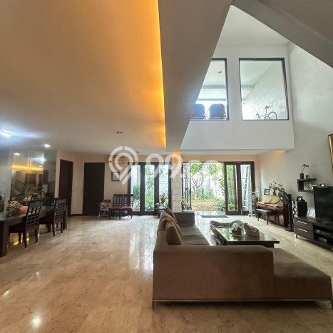 Rumah Luxury Modern Tanpa Renovasi di Pondok Indah Jakarta Selatan Rumah Luxury Modern Tanpa Renovasi di Pondok Indah Jakarta Selatan