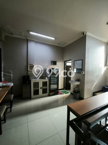 Lokasi Strategis! Dijual Ruko Bisnis di Ciputat, Tangerang Selatan Kondisi Baik Lokasi Strategis! Dijual Ruko Bisnis di Ciputat, Tangerang Selatan Kondisi Baik