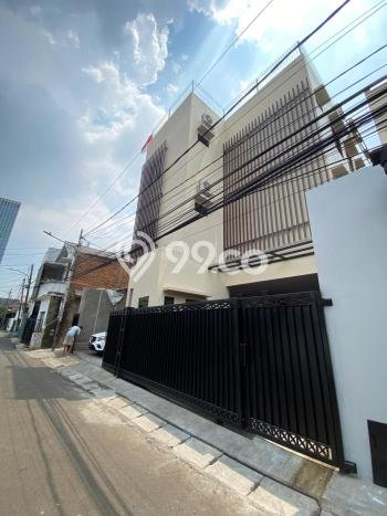 Rumah Kost Dijual Lokasi Cilandak, Jakarta Selatan, 25 Kamar Tidur, 25 Kamar Mandi, 660m2 Rumah Kost Dijual Lokasi Cilandak, Jakarta Selatan, 25 Kamar Tidur, 25 Kamar Mandi, 660m2