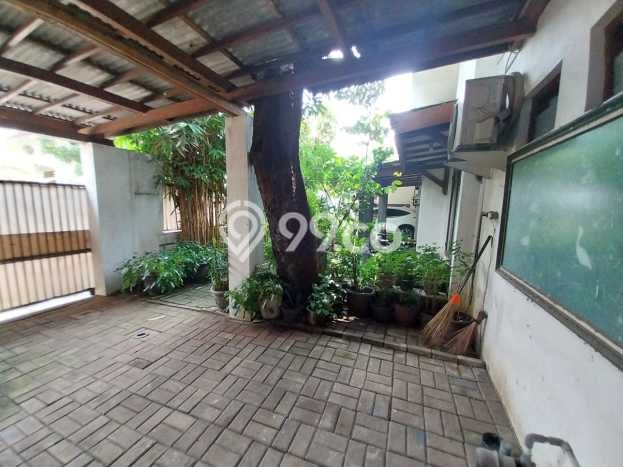Rumah Idaman dengan Luas Tanah 288m² di Lingkungan Asri Kebayoran Lama, Jakarta Selatan Rumah Idaman dengan Luas Tanah 288m² di Lingkungan Asri Kebayoran Lama, Jakarta Selatan