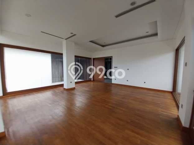 Rumah Elit Modern Tanpa Renovasi di Pondok Indah Jakarta Selatan Rumah Elit Modern Tanpa Renovasi di Pondok Indah Jakarta Selatan