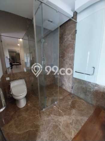 Rumah Elit Modern Tanpa Renovasi di Pondok Indah Jakarta Selatan Rumah Elit Modern Tanpa Renovasi di Pondok Indah Jakarta Selatan
