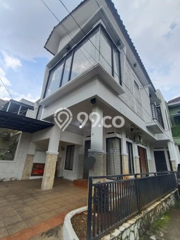 Rumah Strategis Minimalis Lb 200m2 di Cinere, Depok Rumah Strategis Minimalis Lb 200m2 di Cinere, Depok