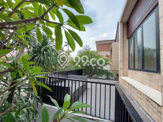 Siap Huni Rumah Mewah 4 Kamar di Cilandak Dekat ke Mana Pun Siap Huni Rumah Mewah 4 Kamar di Cilandak Dekat ke Mana Pun