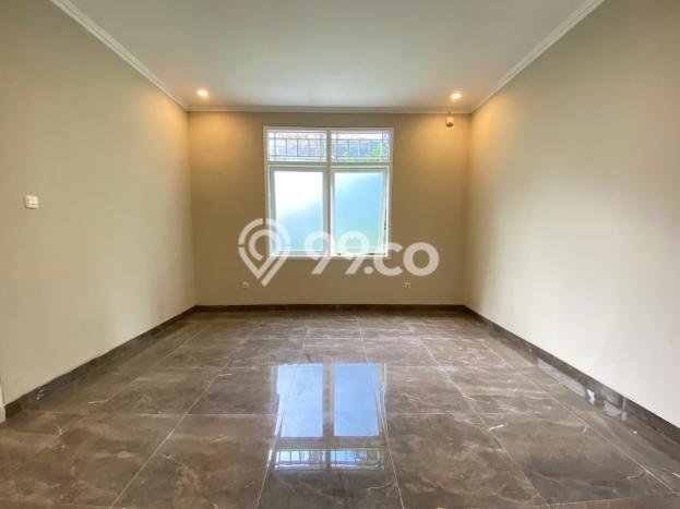 Rumah Elit Modern Tanpa Renovasi di Lebak Bulus Jakarta Selatan Rumah Elit Modern Tanpa Renovasi di Lebak Bulus Jakarta Selatan