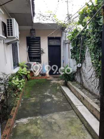 Jual Rumah Mewah Elegan Dengan View Cantik di Pejaten, Jakarta Selatan Jual Rumah Mewah Elegan Dengan View Cantik di Pejaten, Jakarta Selatan