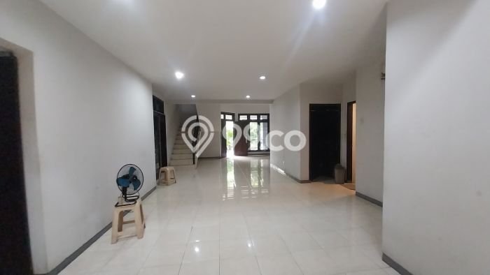 Jual Rumah Luas Megah Dengan View Eksklusif di Pondok Indah, Jakarta Selatan Jual Rumah Luas Megah Dengan View Eksklusif di Pondok Indah, Jakarta Selatan