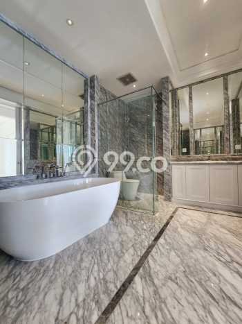 Hunian Elit LB 833m2 Siap Huni Desain Elegan di Kemang, Jakarta Selatan Hunian Elit LB 833m2 Siap Huni Desain Elegan di Kemang, Jakarta Selatan