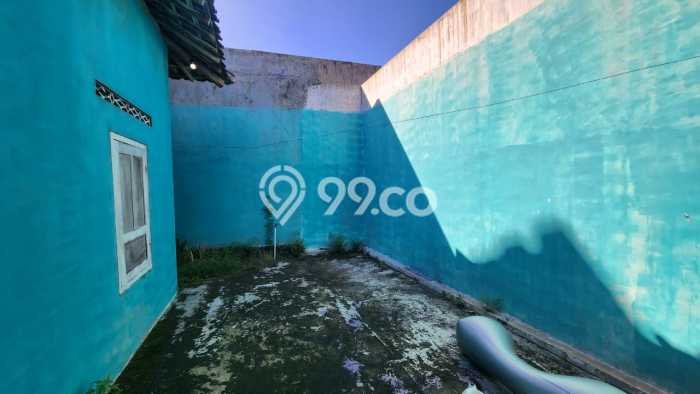 For Sale Rumah 4 Kamar Lokasi Ideal Bagus dan Strategis di Jaten For Sale Rumah 4 Kamar Lokasi Ideal Bagus dan Strategis di Jaten