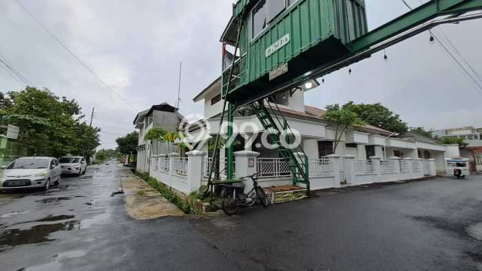 Siap Huni Rumah Mewah 5 Kamar di Colomadu Dekat ke Mana Saja Siap Huni Rumah Mewah 5 Kamar di Colomadu Dekat ke Mana Saja