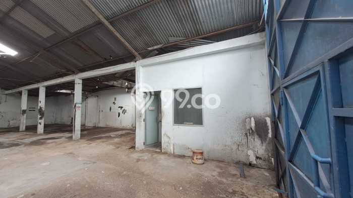 Unit Gudang Dijual di Colomadu Karanganyar Luas Tanah 286m2, Luas Bangunan 286m2 Unit Gudang Dijual di Colomadu Karanganyar Luas Tanah 286m2, Luas Bangunan 286m2
