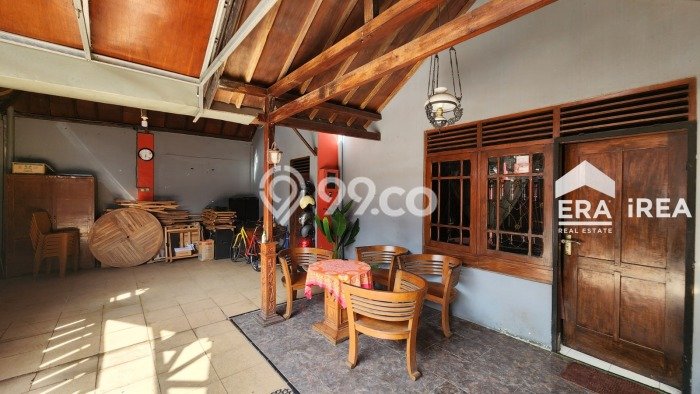 Jual Rumah Bagus Siap Huni LB 160m2 di Serengan, Surakarta Jual Rumah Bagus Siap Huni LB 160m2 di Serengan, Surakarta