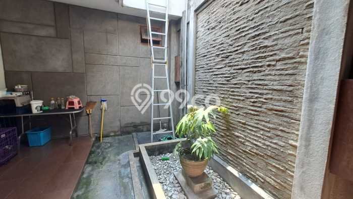 Jual Rumah Luas Elegan Dengan View Cantik di Gentan, Sukoharjo Jual Rumah Luas Elegan Dengan View Cantik di Gentan, Sukoharjo