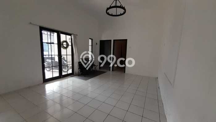 For Sale Rumah 3 Kamar Lokasi Strategis Bagus dan Strategis di Jaten For Sale Rumah 3 Kamar Lokasi Strategis Bagus dan Strategis di Jaten