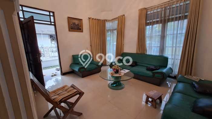 Siap Huni Rumah Mewah 5 Kamar di Colomadu Dekat ke Mana Saja Siap Huni Rumah Mewah 5 Kamar di Colomadu Dekat ke Mana Saja