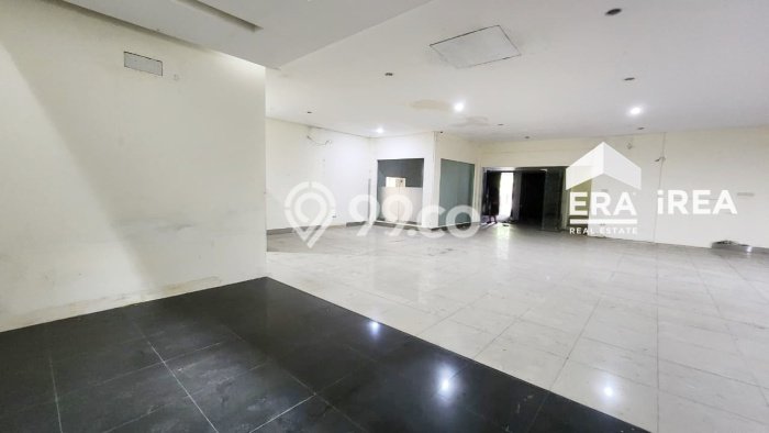 Disewakan Ruko di Kawasan Ramai Sukoharjo Luas 600m2 Disewakan Ruko di Kawasan Ramai Sukoharjo Luas 600m2