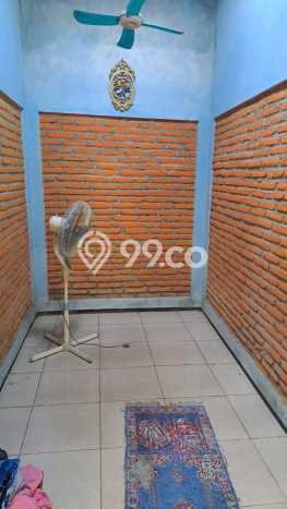 Rumah Modern Minimalis 4 Kamar Siap Huni di Laweyan Rumah Modern Minimalis 4 Kamar Siap Huni di Laweyan