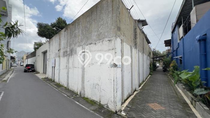 Unit Gudang Dijual di Serengan Surakarta 400m2 Unit Gudang Dijual di Serengan Surakarta 400m2