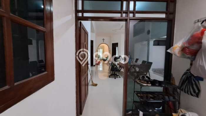 Siap Huni Rumah Mewah 5 Kamar di Colomadu Dekat ke Mana Saja Siap Huni Rumah Mewah 5 Kamar di Colomadu Dekat ke Mana Saja