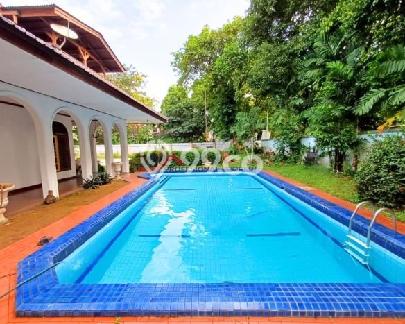 Dijual Rumah Luas Elegan Dengan View Cantik di Lebak Bulus, Jakarta Selatan Dijual Rumah Luas Elegan Dengan View Cantik di Lebak Bulus, Jakarta Selatan