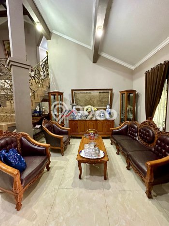 Rumah Mewah LB 400m2 Siap Huni Desain Elegan di Gandul, Depok Rumah Mewah LB 400m2 Siap Huni Desain Elegan di Gandul, Depok