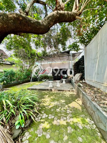 For Sale! Premium House LT 1320m2 Desain Elegan di Cipete For Sale! Premium House LT 1320m2 Desain Elegan di Cipete