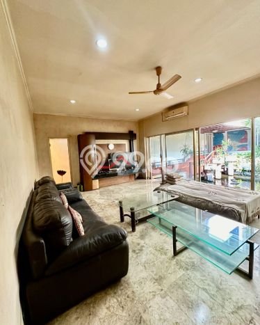 Rumah Mewah LB 350m2 Siap Pakai Desain Elegan di patra kuningan, Jakarta Selatan Rumah Mewah LB 350m2 Siap Pakai Desain Elegan di patra kuningan, Jakarta Selatan
