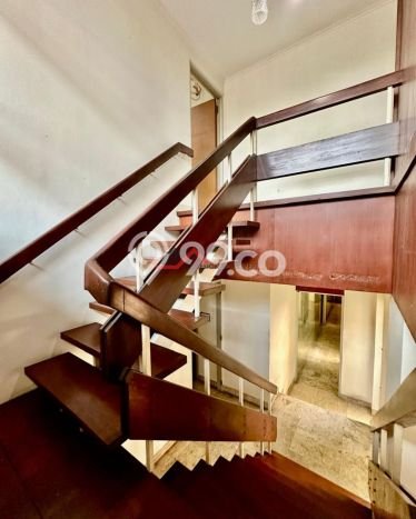 Rumah Mewah LB 350m2 Siap Pakai Desain Elegan di patra kuningan, Jakarta Selatan Rumah Mewah LB 350m2 Siap Pakai Desain Elegan di patra kuningan, Jakarta Selatan