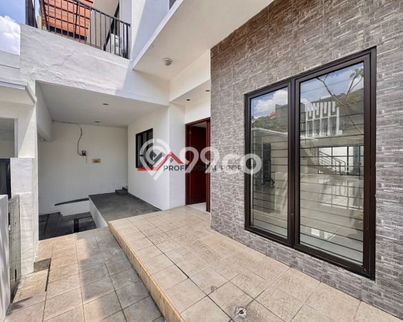 For Sale! Luxury House LT 240m2 Desain Modern di Rempoa Ciputat Timur For Sale! Luxury House LT 240m2 Desain Modern di Rempoa Ciputat Timur