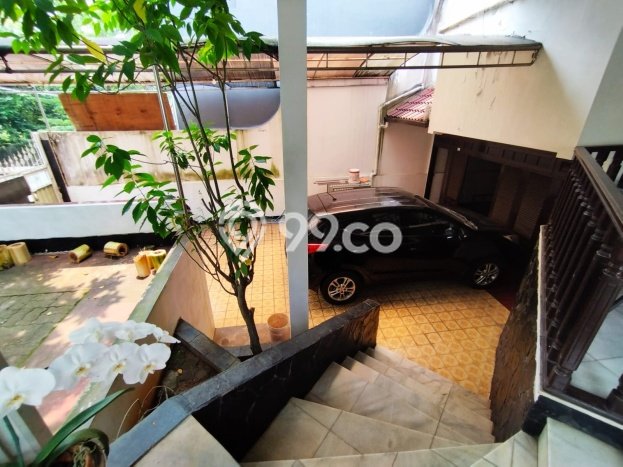 Rumah Eksklusif Dijual LT 412m2 di Cinere, Depok Rumah Eksklusif Dijual LT 412m2 di Cinere, Depok