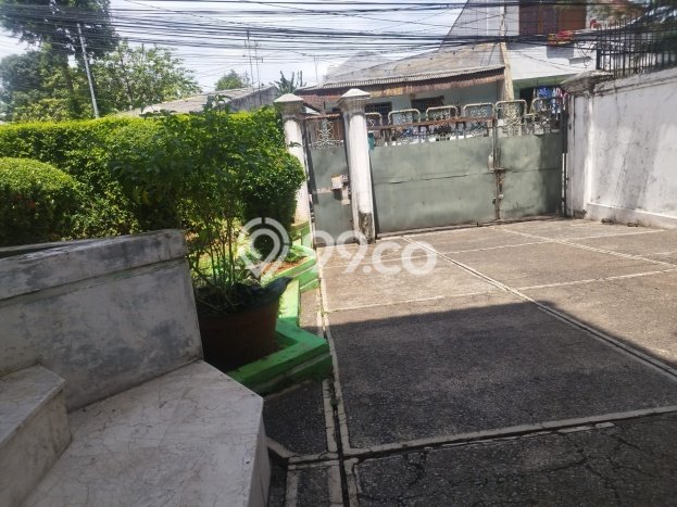 Rumah Mewah LB 410m2 Siap Pakai Desain Elegan di Duri Kepa, Jakarta Barat Rumah Mewah LB 410m2 Siap Pakai Desain Elegan di Duri Kepa, Jakarta Barat