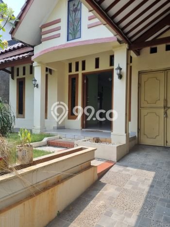 Rumah Minimalis 4 KT di Cibubur Jakarta Timur Semi Furnished Rumah Minimalis 4 KT di Cibubur Jakarta Timur Semi Furnished