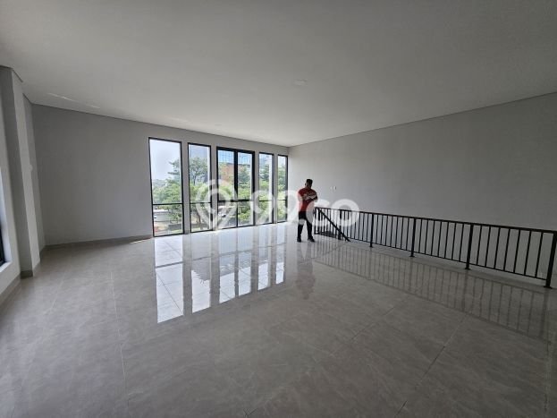 Ruko Disewa di Bogor dengan LB 171m2 Area Komersial Ramai Ruko Disewa di Bogor dengan LB 171m2 Area Komersial Ramai