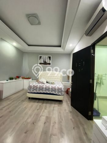 For Sale! Luxury House LT 250m2 Desain Elegan di Raffles Hills For Sale! Luxury House LT 250m2 Desain Elegan di Raffles Hills