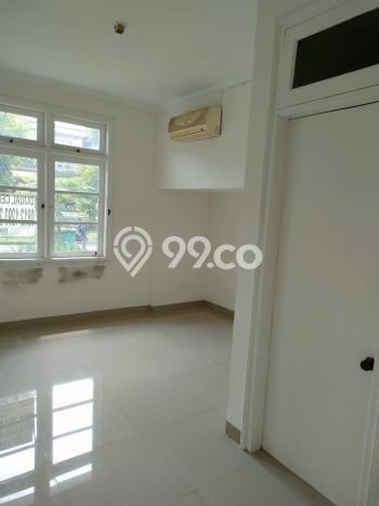 Ready to Use! Premium House LT 200m2 Desain Modern di Kota Wisata Ready to Use! Premium House LT 200m2 Desain Modern di Kota Wisata