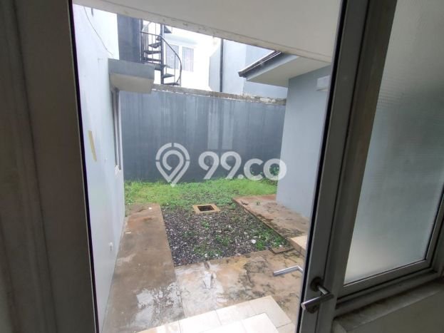 Rumah Elit Modern Siap Huni di Kota Wisata Bogor Rumah Elit Modern Siap Huni di Kota Wisata Bogor