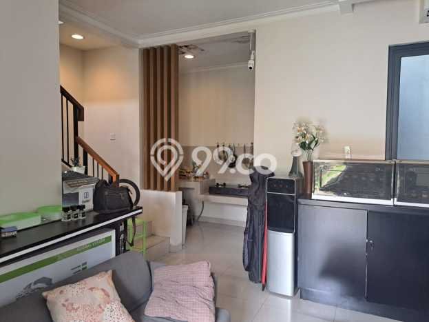 Jual Rumah Eksklusif 2 KT di Kota Wisata, Bogor Jual Rumah Eksklusif 2 KT di Kota Wisata, Bogor