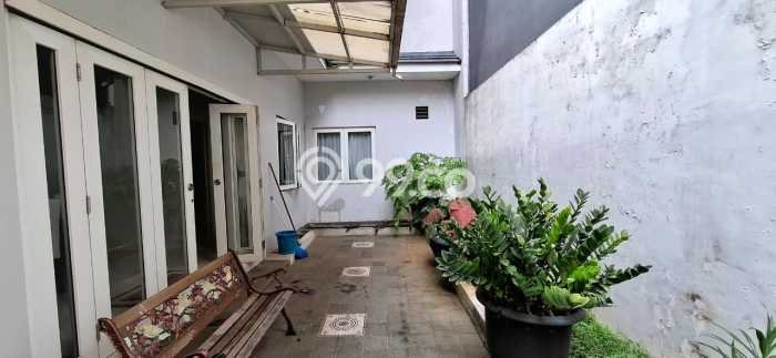 For Sale! Premium House LT 330m2 Desain Modern di Kota Wisata For Sale! Premium House LT 330m2 Desain Modern di Kota Wisata