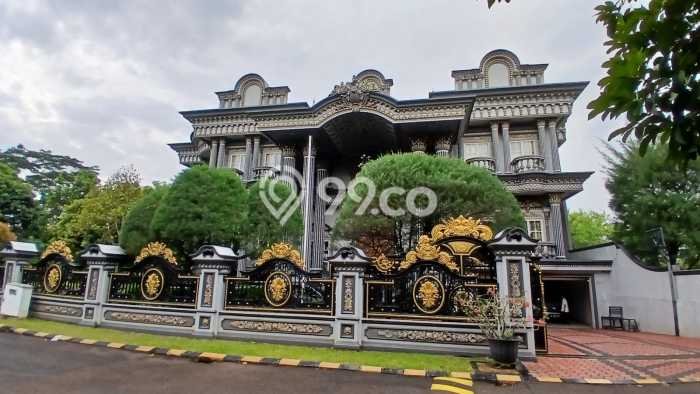 For Sale! Luxury House LT 875m2 Desain Modern di Citra Grand For Sale! Luxury House LT 875m2 Desain Modern di Citra Grand