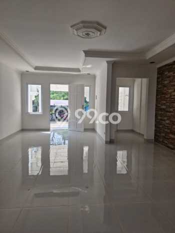 Rumah Luas Asri 4 KT Siap Pakai di Legenda Wisata Jakarta Timur Rumah Luas Asri 4 KT Siap Pakai di Legenda Wisata Jakarta Timur