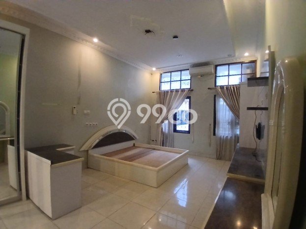 For Sale! Premium House LT 210m2 Desain Elegan di Kota Wisata For Sale! Premium House LT 210m2 Desain Elegan di Kota Wisata