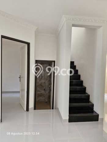 Rumah Modern 4 Kamar LT 144m2 di Kota Wisata Rumah Modern 4 Kamar LT 144m2 di Kota Wisata