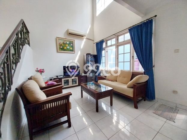 Rumah Modern 3 KT di Kota Wisata Jakarta Timur Unfurnished Rumah Modern 3 KT di Kota Wisata Jakarta Timur Unfurnished