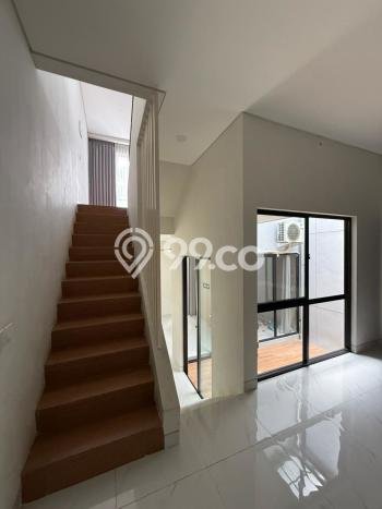 Rumah Luas Asri 3 KT Siap Pakai di Kota Wisata Bogor Rumah Luas Asri 3 KT Siap Pakai di Kota Wisata Bogor